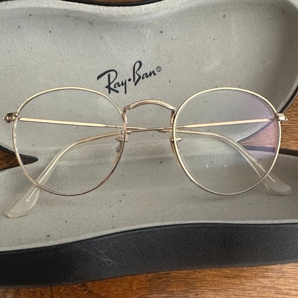 Ray-Ban Round Metal eyeglas frames in Polished Arista Gold (50 21)